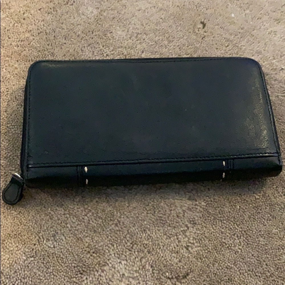 Wallet - Picture 2 of 5